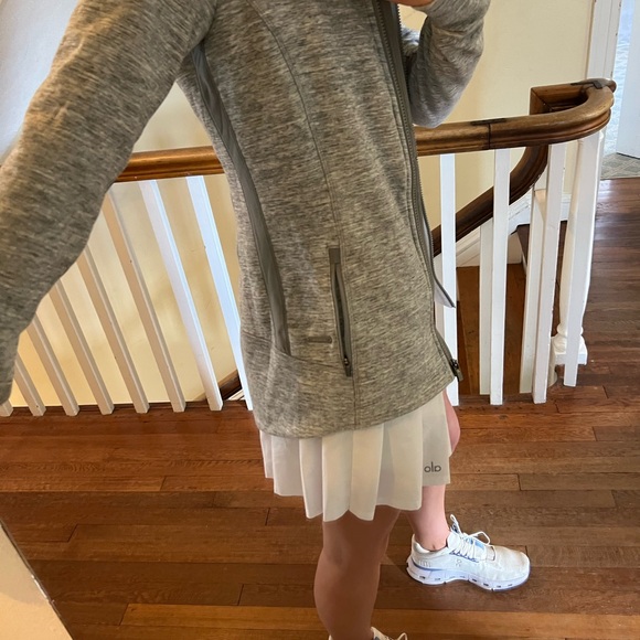 Athleta Stronger Hoodie XS - Picture 9 of 10